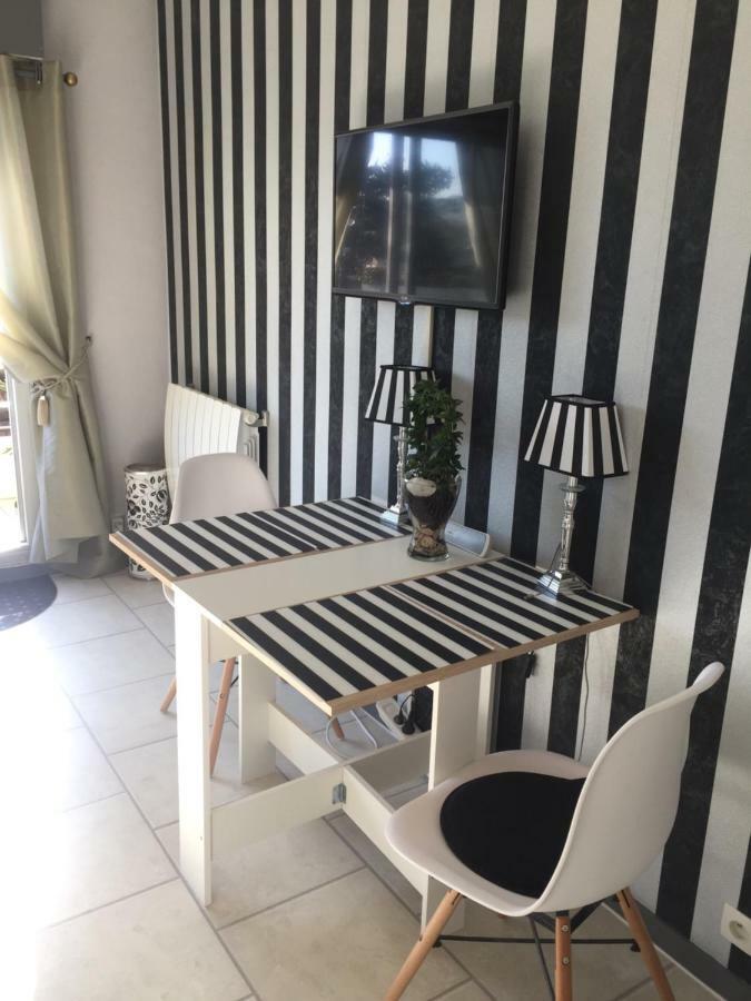 Proche De La Mer 2 Adultes Et 2 Enfants Appartamento Houlgate Esterno foto