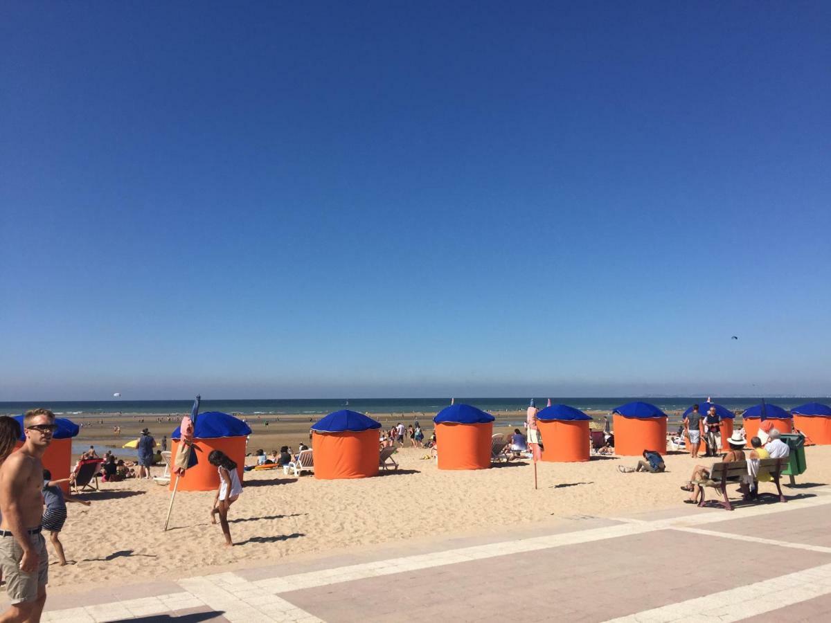 Proche De La Mer 2 Adultes Et 2 Enfants Appartamento Houlgate Esterno foto